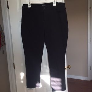 NWOT black express pants size 16